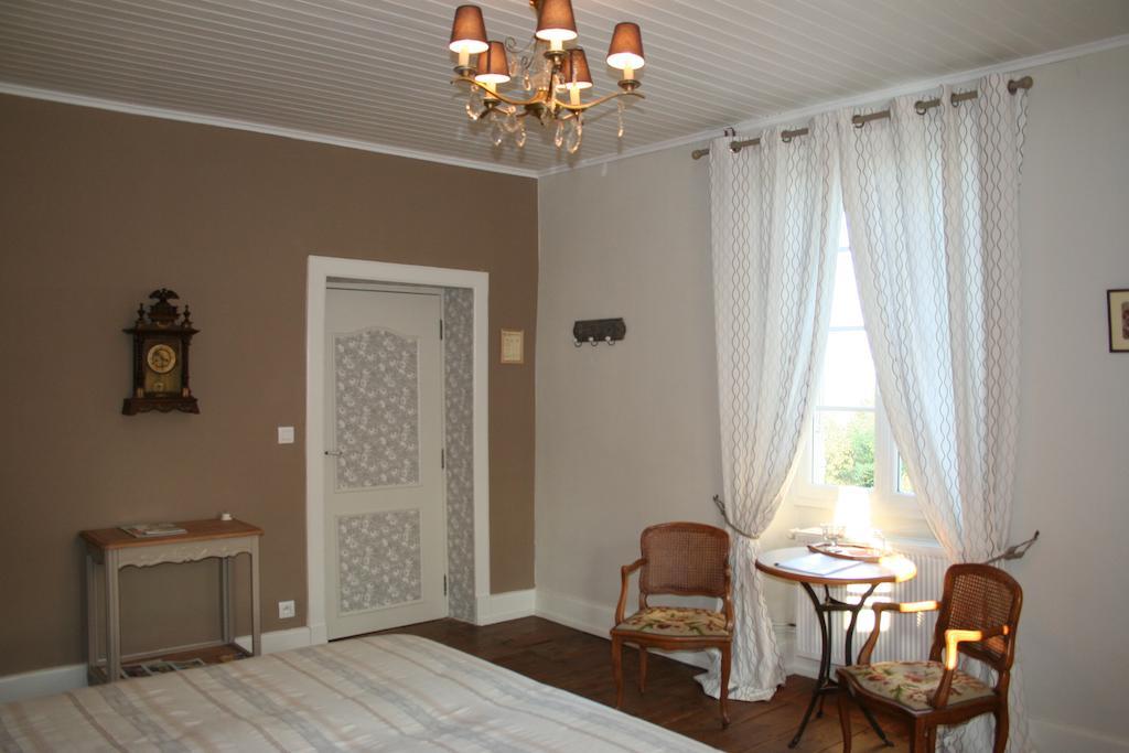 La Double Porte Bed and Breakfast Castéra-Verduzan Værelse billede